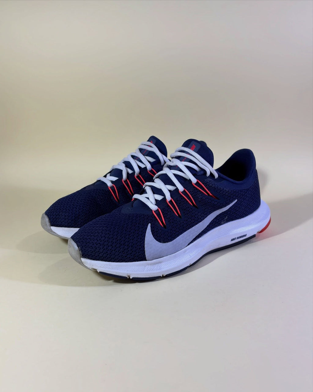 Nike Quest 2 ženske patike za trčanje – 40